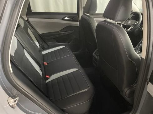 Certified 2023 Volkswagen Taos SEL AWD/4WD image 7