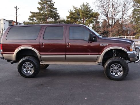 Used 2000 Ford Excursion Limited image 3