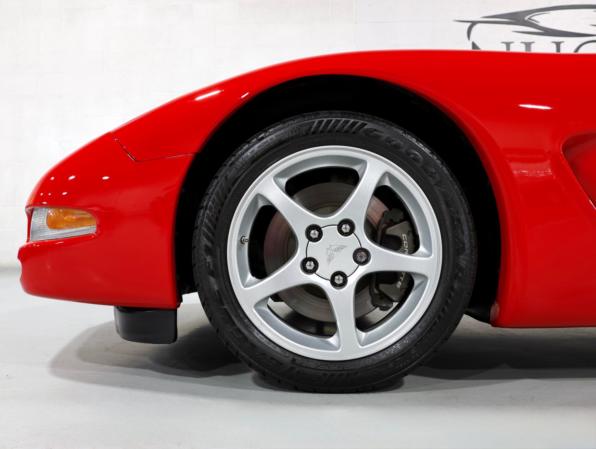 Used 2004 Chevrolet Corvette Convertible w/ Preferred Equipment Group RWD image 26