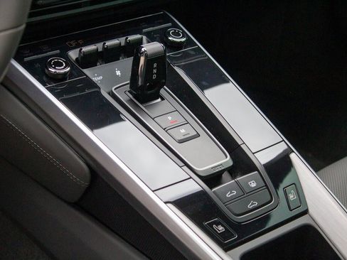 Used 2022 Porsche 911 Turbo S image 20