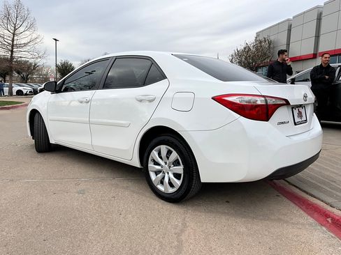 Used 2016 Toyota Corolla LE image 8