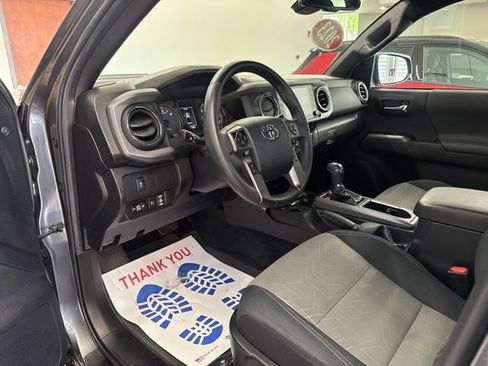 Used 2023 Toyota Tacoma TRD Sport w/ Technology Package AWD/4WD image 27