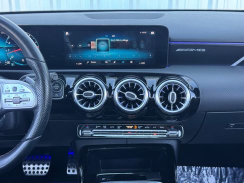 Used 2021 Mercedes-Benz A 35 AMG 4MATIC image 23