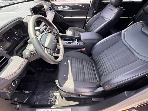 Used 2026 Ford Explorer ST-Line w/ ST-Line Street Pack RWD image 18