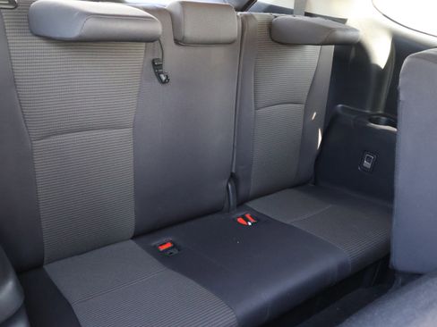 Used 2024 Toyota Highlander LE image 14