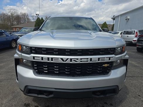 Used 2020 Chevrolet Silverado 1500 Custom w/ Custom Convenience Package image 2