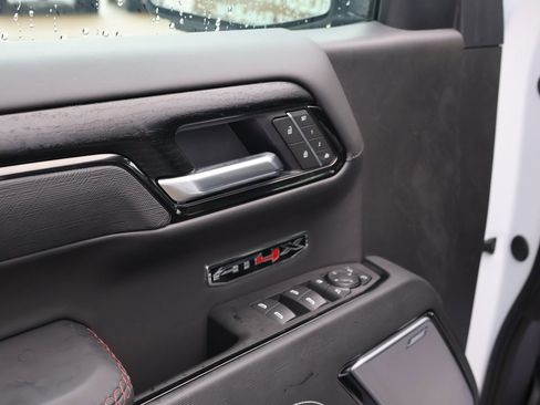 New 2026 GMC Sierra 1500 AT4X w/ LPO, Black Badging Package image 11