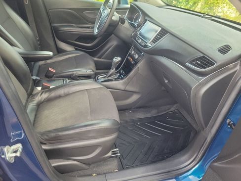 Used 2020 Buick Encore Preferred w/ Safety Package FWD image 12