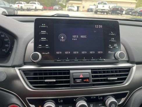 Used 2019 Honda Accord LX image 27