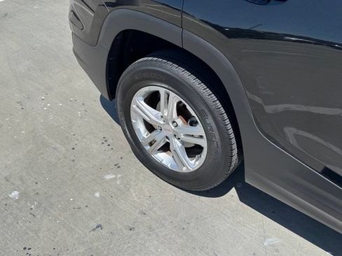 Used 2018 GMC Terrain SLE FWD image 25