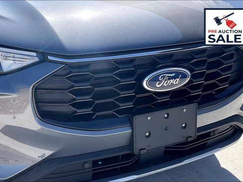 Used 2025 Ford Escape ST-Line AWD/4WD image 30