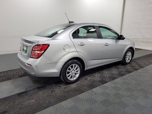 Used 2017 Chevrolet Sonic LT w/ Convenience Package image 10