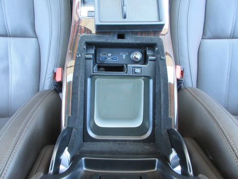 Used 2017 Land Rover Range Rover Supercharged image 46