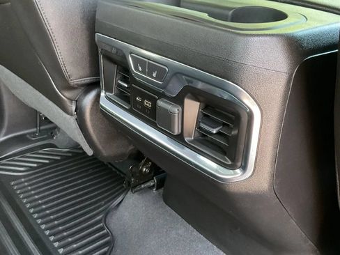 Used 2019 Chevrolet Silverado 1500 LTZ w/ LTZ Premium Package AWD/4WD image 45