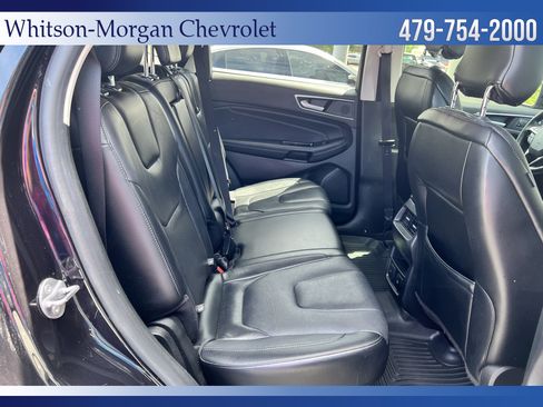 Used 2019 Ford Edge Titanium FWD image 32