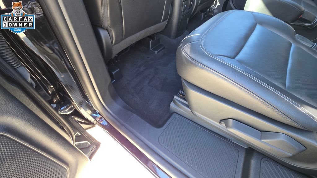 Used 2022 Ford Explorer Limited w/ Equipment Group 301A AWD/4WD image 21