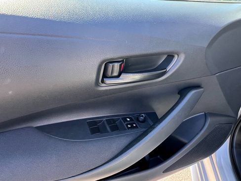 Used 2023 Toyota Corolla LE image 12