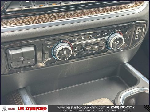 Used 2024 GMC Sierra 1500 Elevation w/ Preferred Package AWD/4WD image 30