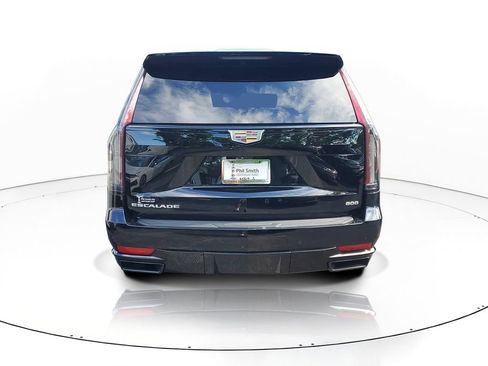 Used 2023 Cadillac Escalade Sport w/ LPO, Floor Liner Package AWD/4WD image 5