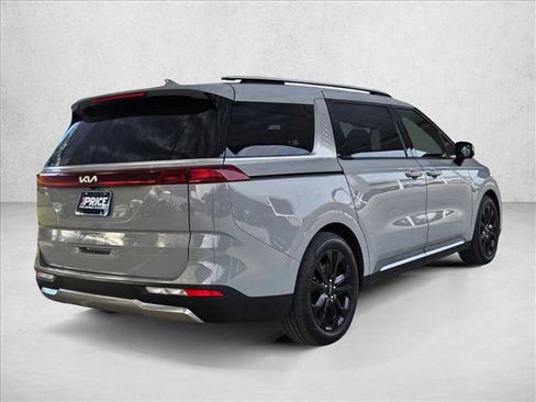 Used 2024 Kia Carnival SX image 5