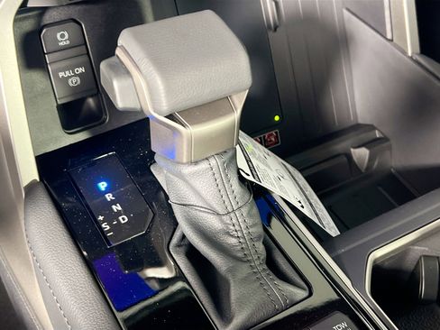 New 2026 Toyota Tundra Limited AWD/4WD image 25