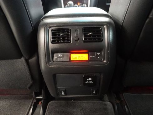 Used 2016 Nissan Pathfinder Platinum AWD/4WD image 33