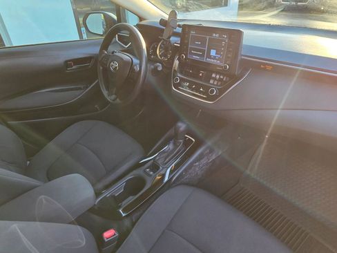 Used 2022 Toyota Corolla LE w/ LE Convenience Package FWD image 14