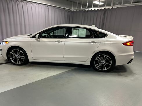 Used 2020 Ford Fusion Titanium image 4