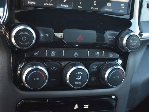 Used 2024 RAM 1500 Laramie image 36