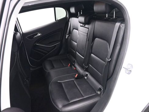 Used 2019 Mercedes-Benz GLA 250 image 16