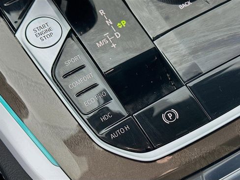 Used 2022 BMW X5 xDrive40i w/ Premium Package image 23