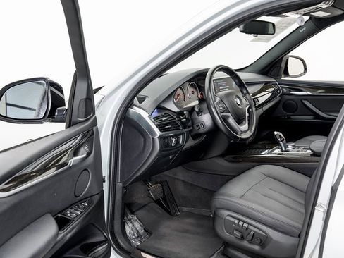 Used 2018 BMW X5 xDrive40e image 7