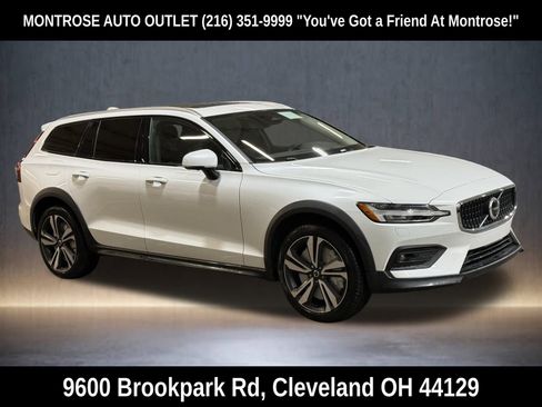 New 2026 Volvo V60 B5 Cross Country Plus w/ Protection Package Premier image 7