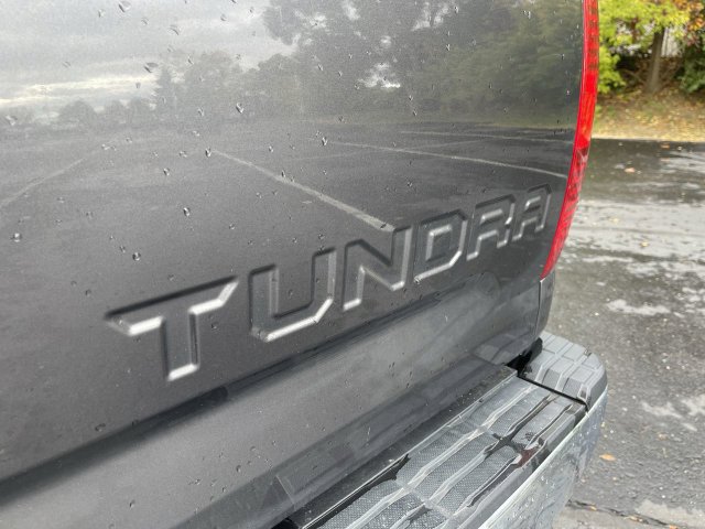 Used 2020 Toyota Tundra SR5 w/ TRD Off-Road Package AWD/4WD image 31