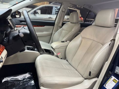 Used 2010 Subaru Legacy 2.5GT Limited image 12