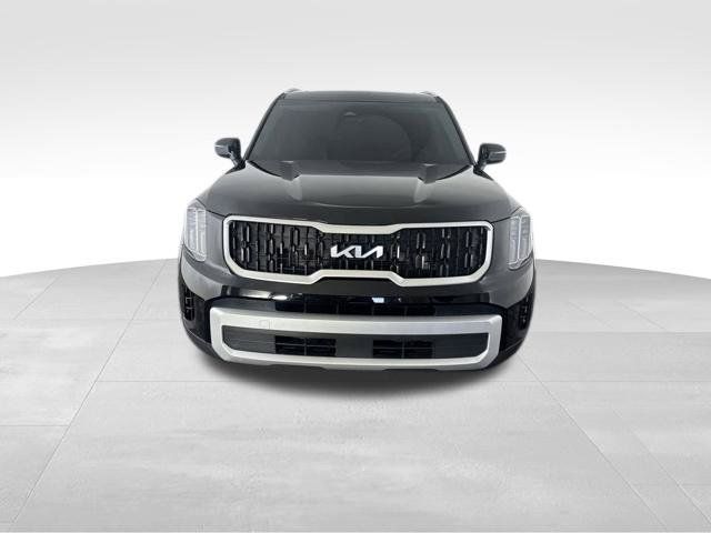 Certified 2024 Kia Telluride EX w/ EX Captain's Chair Package AWD/4WD image 3