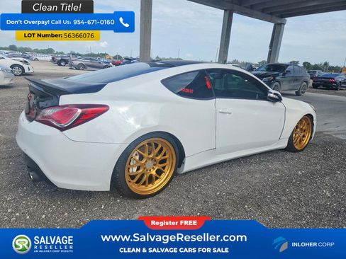 Used 2014 Hyundai Genesis 3.8 RWD image 4