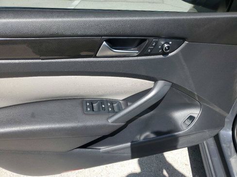 Used 2015 Volkswagen Passat 1.8T Sport FWD image 70
