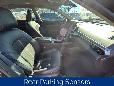 Used 2025 Nissan Altima 2.5 SR image 24