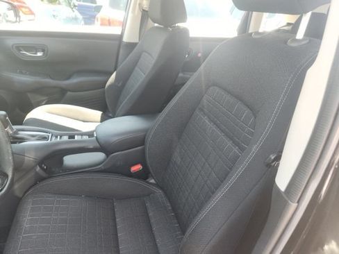 Certified 2024 Honda HR-V LX image 5