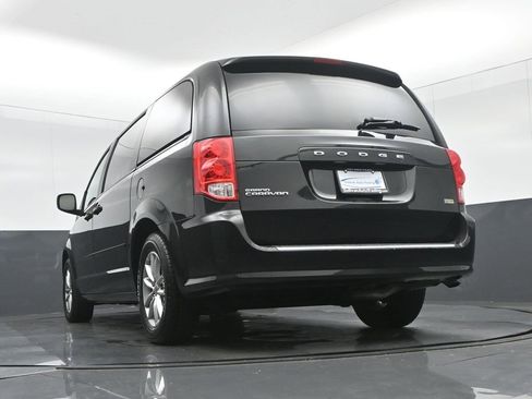 Used 2016 Dodge Grand Caravan SE image 56