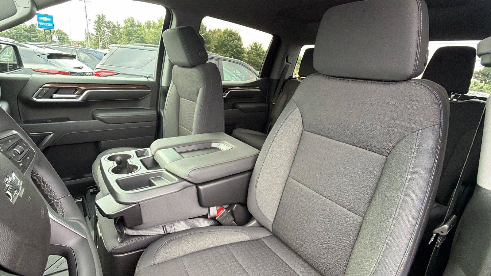 New 2026 Chevrolet Silverado 1500 RST w/ RST Select Package AWD/4WD image 4