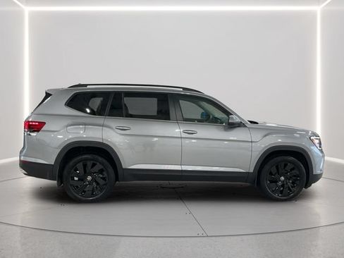 Used 2026 Volkswagen Atlas SE AWD/4WD image 7