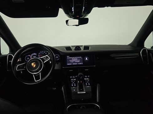 Used 2023 Porsche Cayenne AWD/4WD image 23