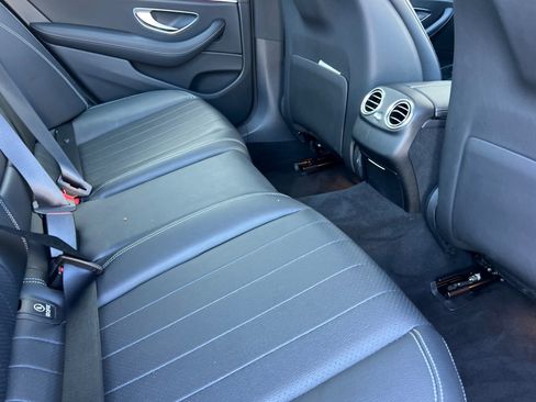 Used 2021 Mercedes-Benz E 350 Sedan image 32