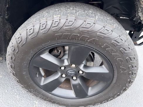 Used 2019 RAM 1500 Classic Warlock AWD/4WD image 24