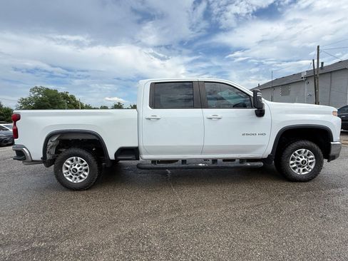 Used 2020 Chevrolet Silverado 2500 LT AWD/4WD image 6