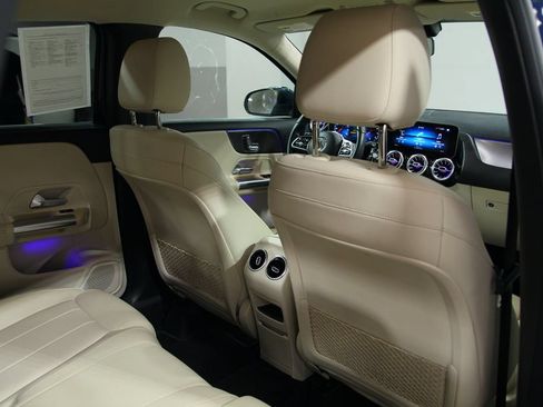 Certified 2021 Mercedes-Benz GLA 250 image 22