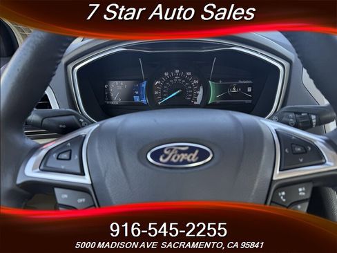 Used 2014 Ford Fusion SE w/ Equipment Group 202A image 10