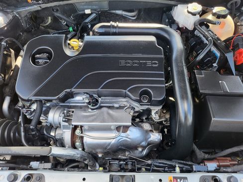 Used 2024 Chevrolet Malibu LT image 30